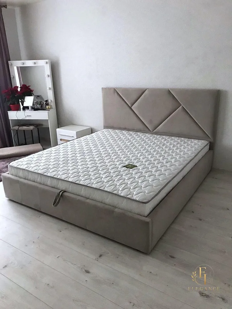 Premium Tufted Headboard King Bed - Main Premium Tufted Headboard King Bed - Image 1