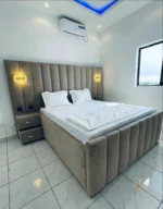 Rustic Oak King Size Bed - Image 2